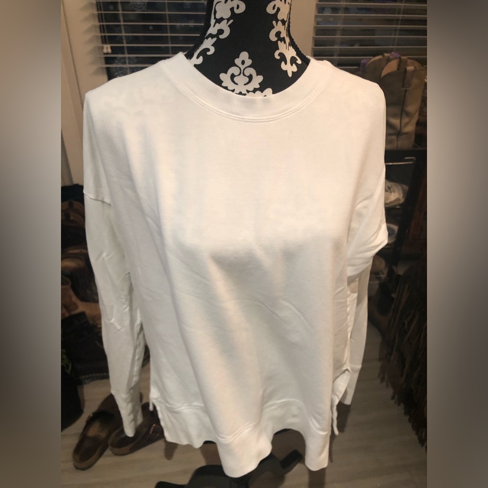 Tuff Athletics white light weight sweater. Size M side split